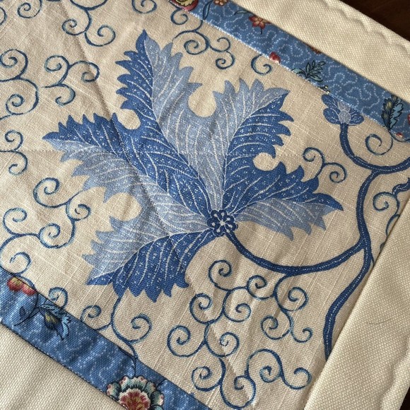 Set of 4 Floral Leaf Two sided Placemats Table Linens Beige Blue Maroon Winter - Picture 6 of 6